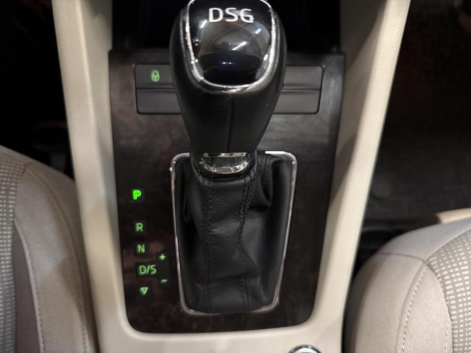 SKODA Octavia 2013