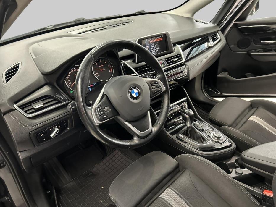 BMW 218 2015