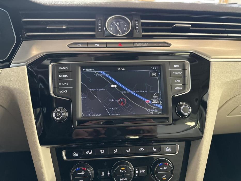 VOLKSWAGEN Passat 2015