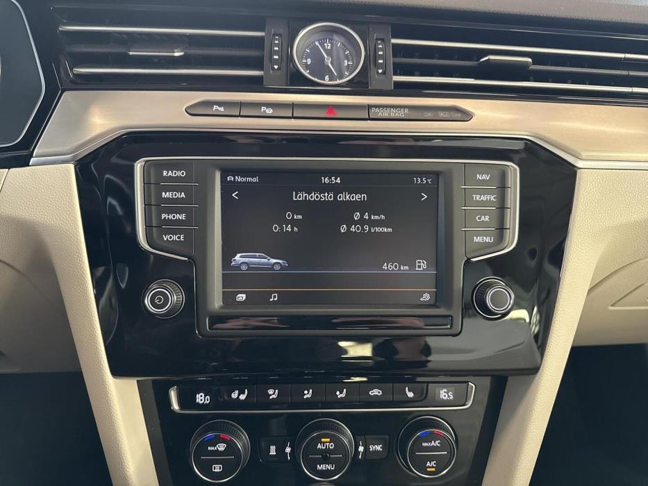 VOLKSWAGEN Passat 2015