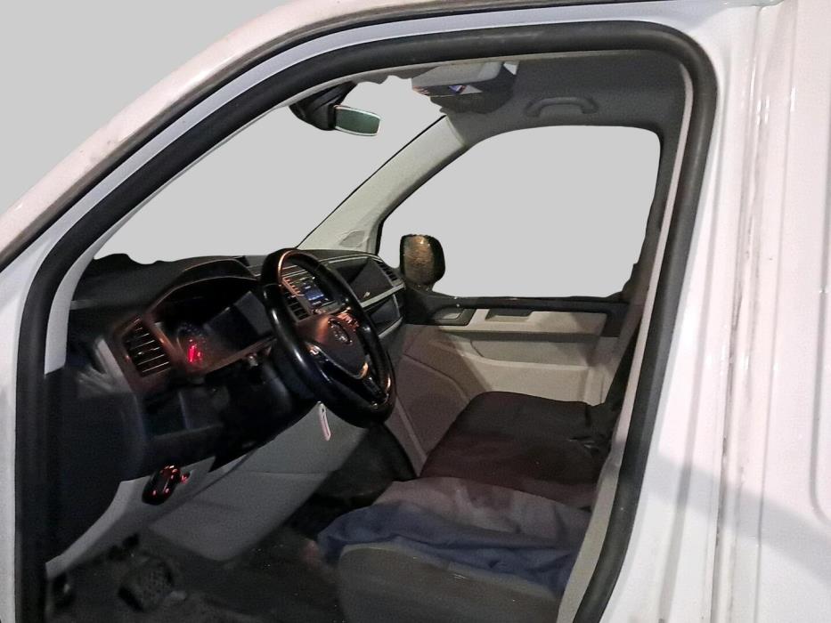 VOLKSWAGEN Transporter 2018