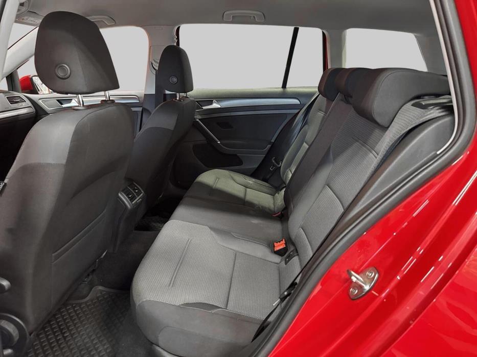 VOLKSWAGEN Golf 2019