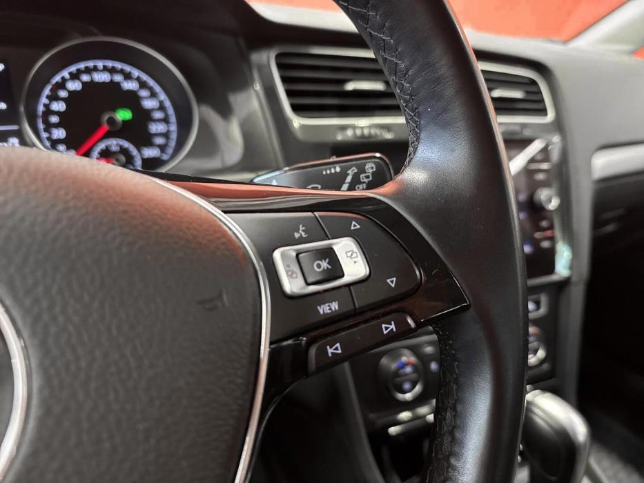 VOLKSWAGEN Golf 2019
