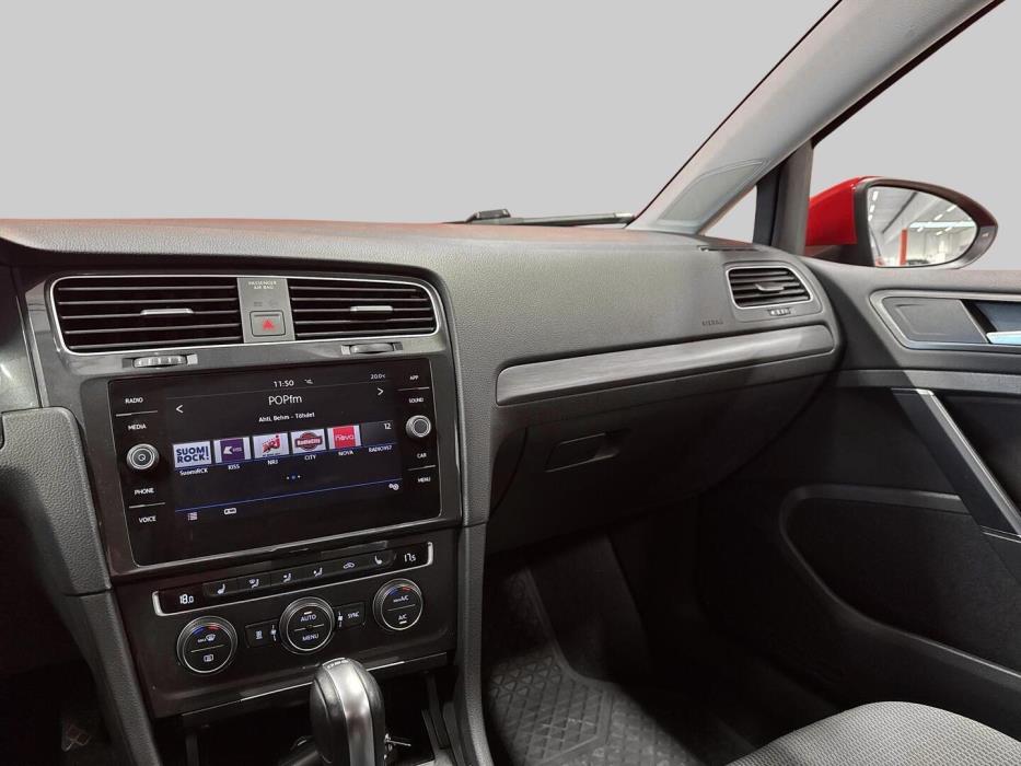 VOLKSWAGEN Golf 2019