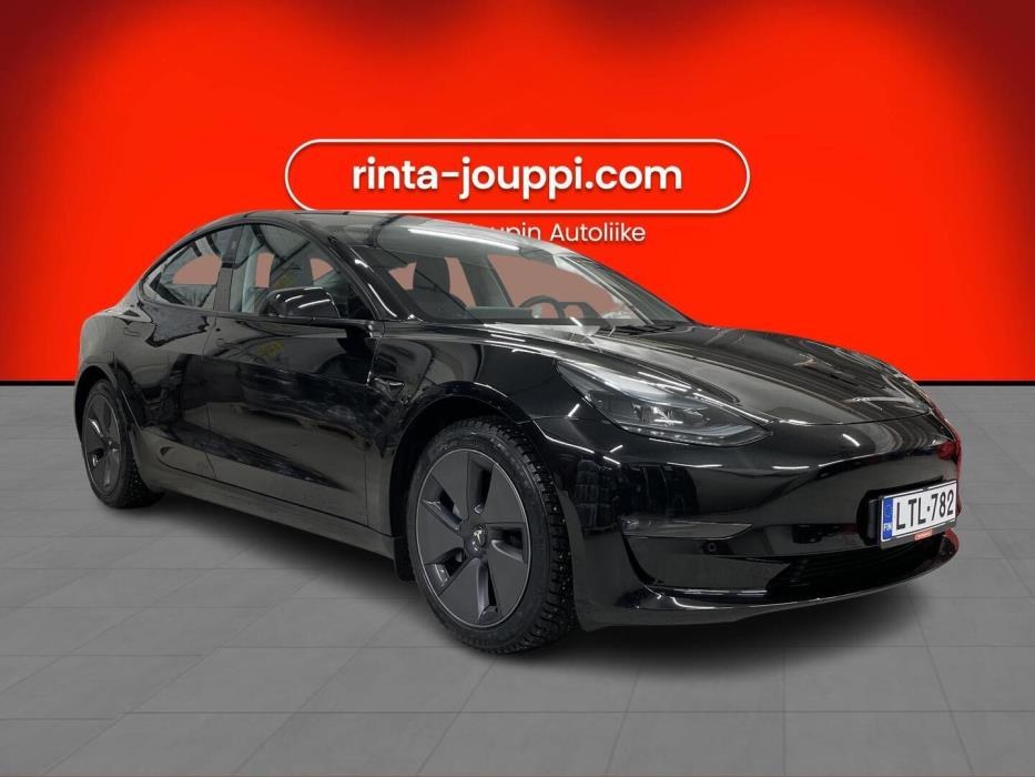 TESLA MODEL 3 2022