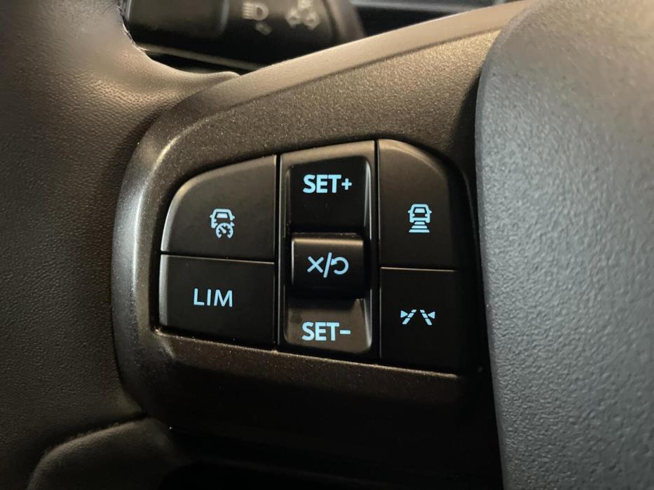 FORD MUSTANG MACH-E 2021