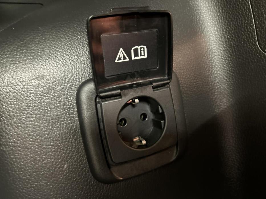 MITSUBISHI ECLIPSE CROSS 2024