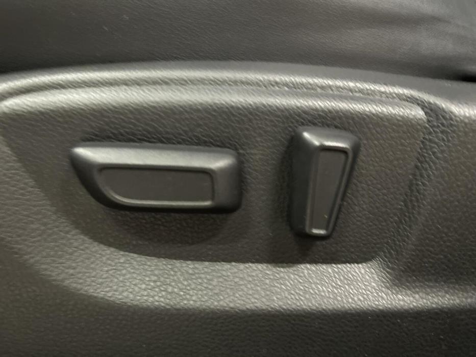 MITSUBISHI ECLIPSE CROSS 2024