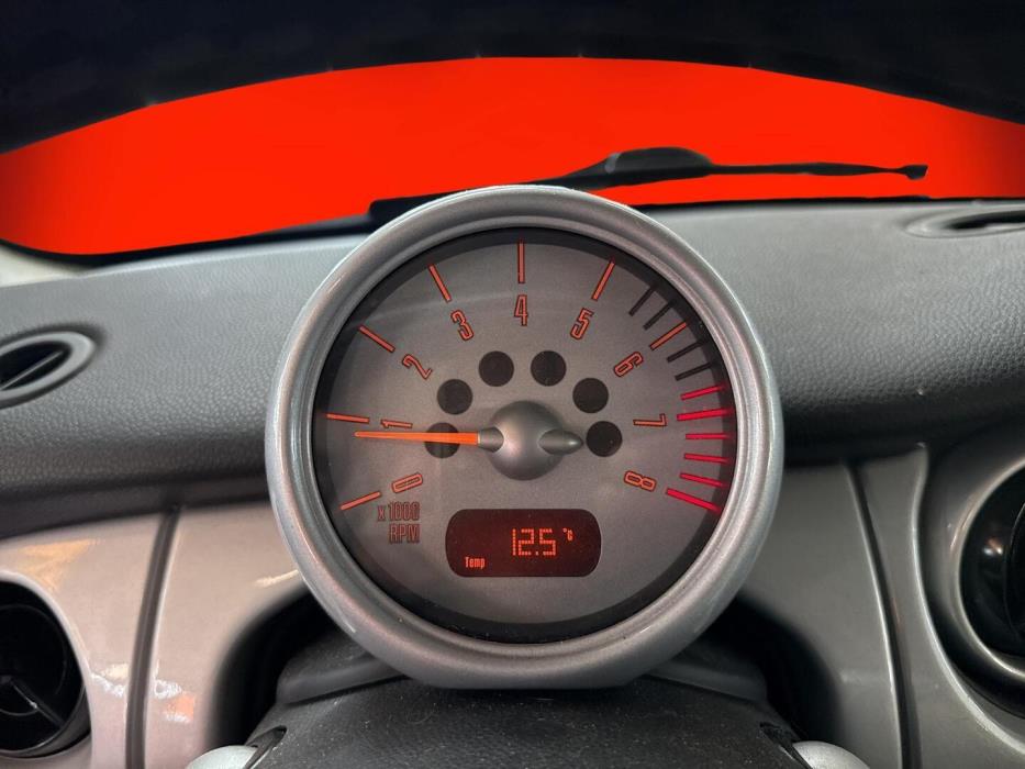 MINI Cooper 2004