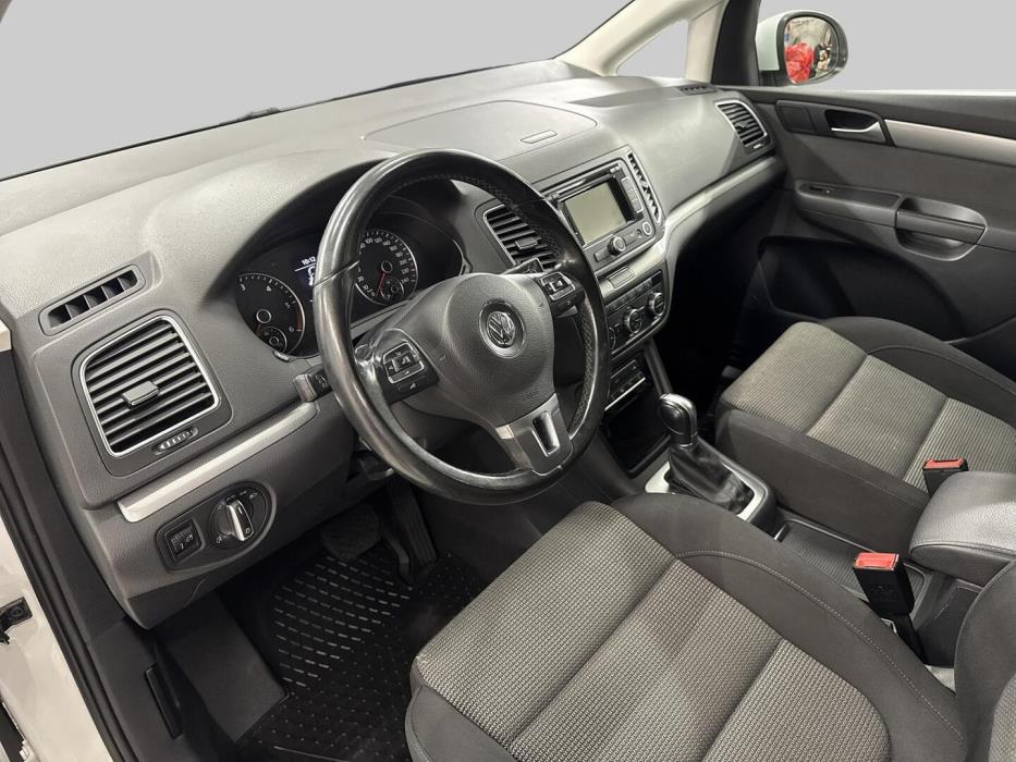 VOLKSWAGEN Sharan 2015