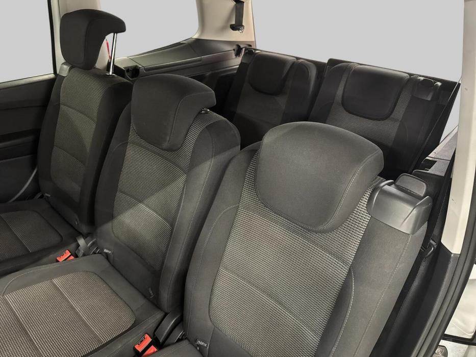 VOLKSWAGEN Sharan 2015