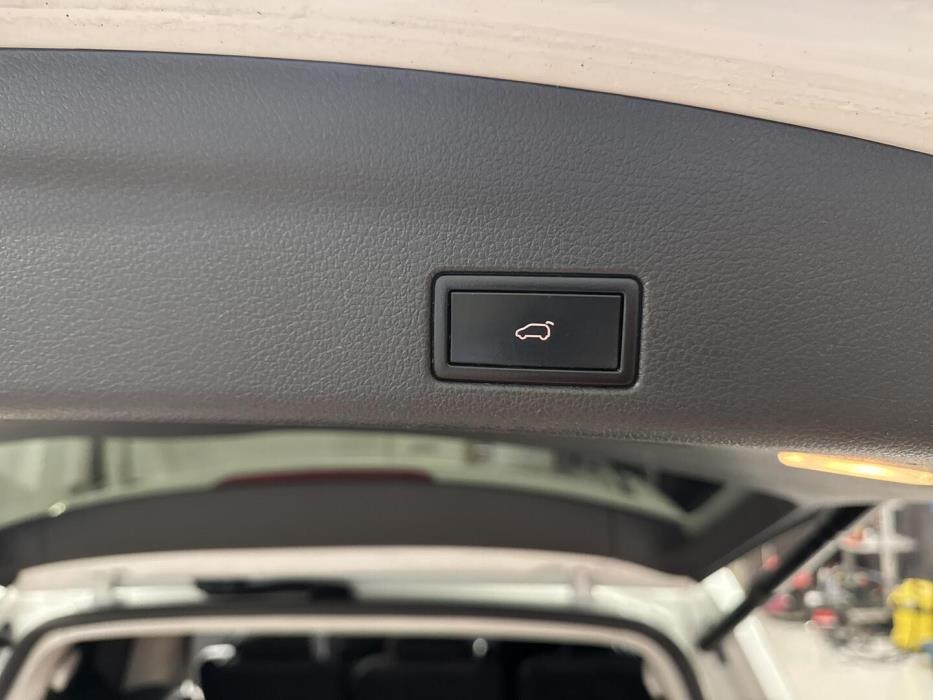 VOLKSWAGEN Sharan 2015