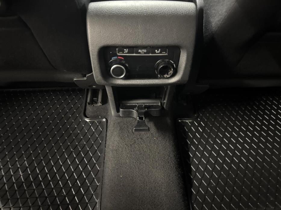 VOLKSWAGEN Sharan 2015