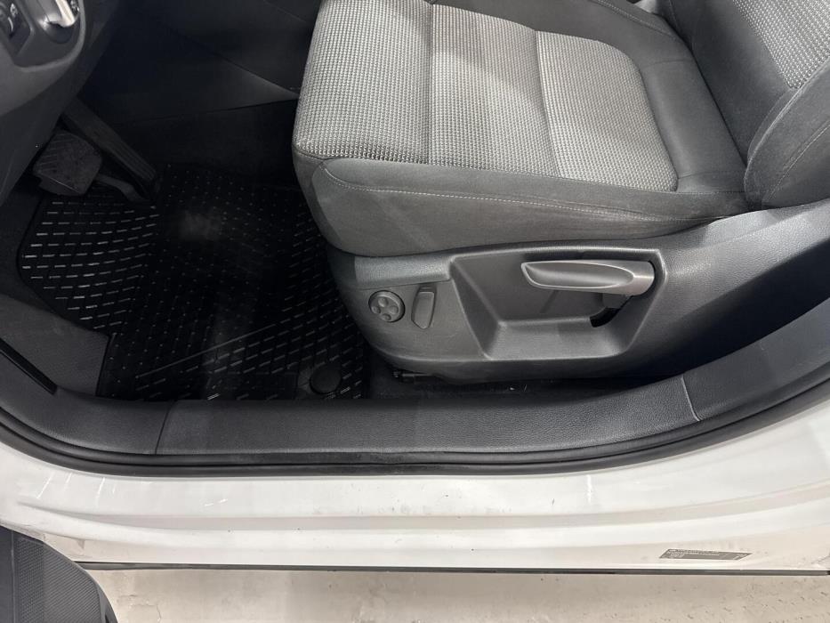 VOLKSWAGEN Sharan 2015