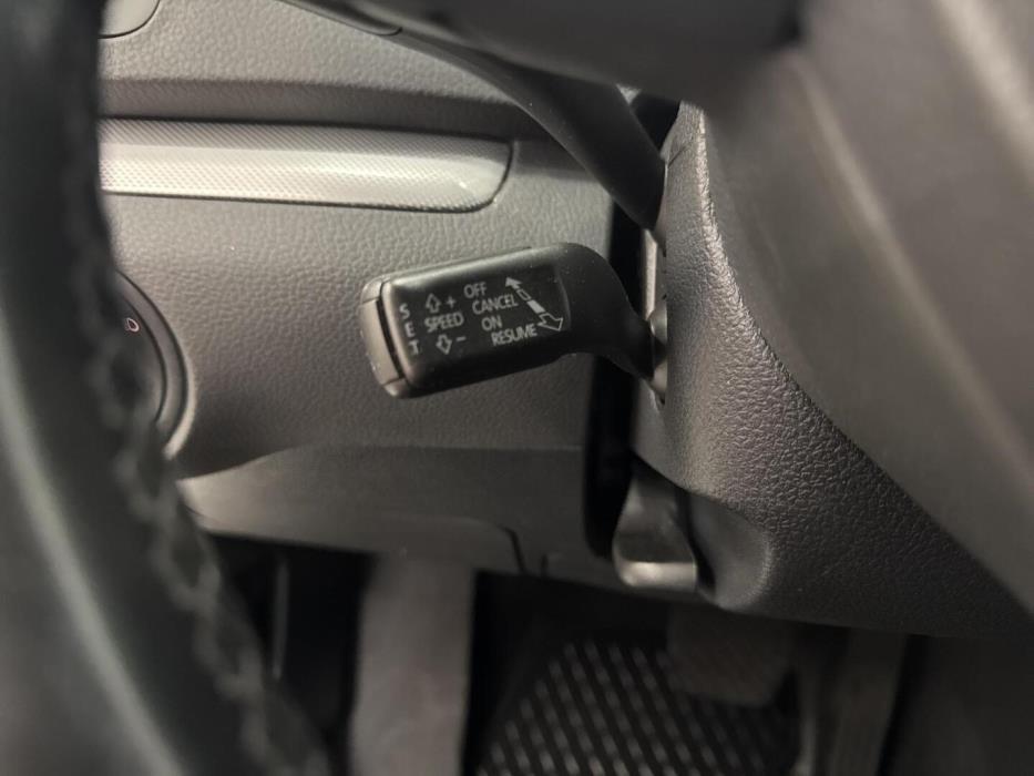 VOLKSWAGEN Sharan 2015