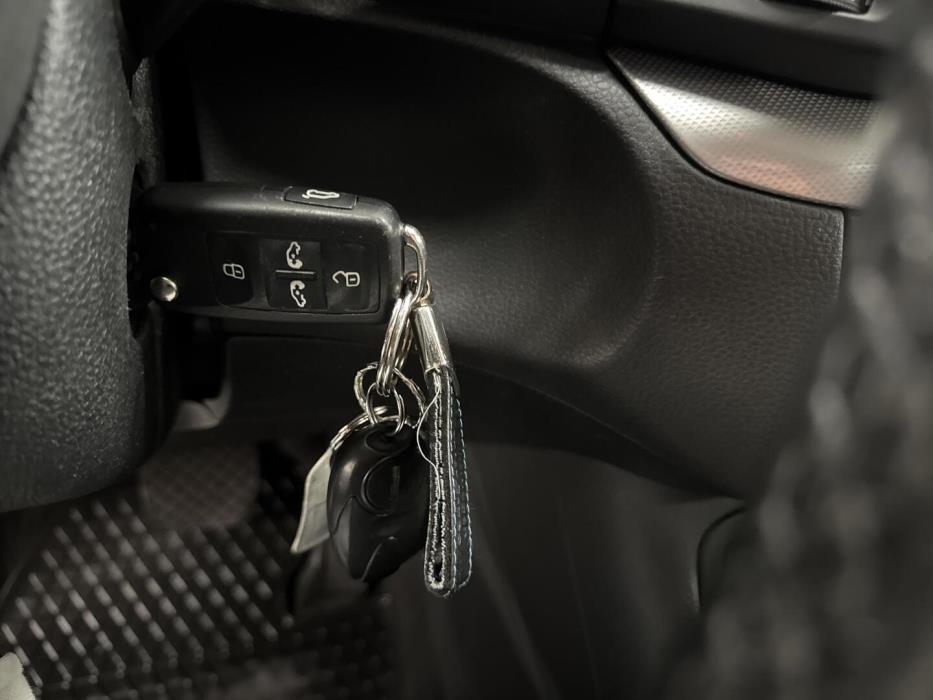 VOLKSWAGEN Sharan 2015