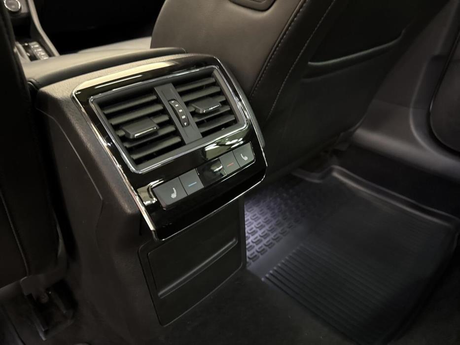 SKODA Superb 2016