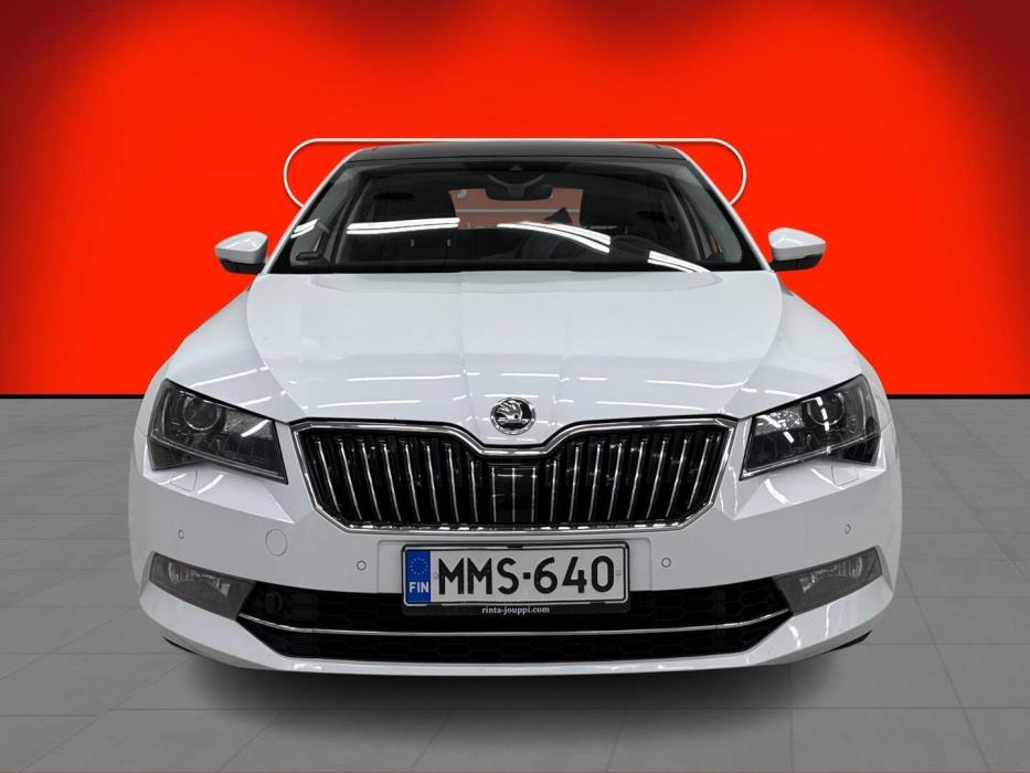 SKODA Superb 2016