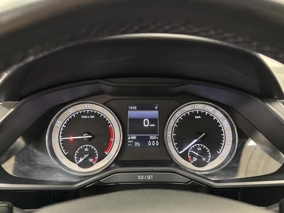SKODA Superb 2016