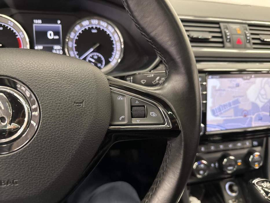 SKODA Superb 2016