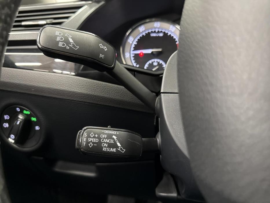 SKODA Superb 2016