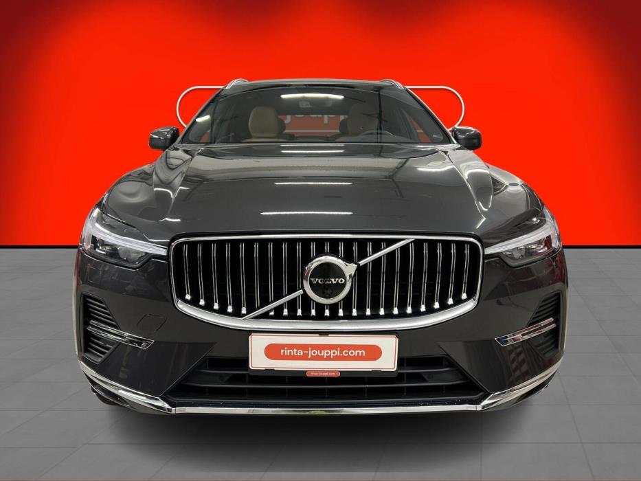 VOLVO XC60 2022