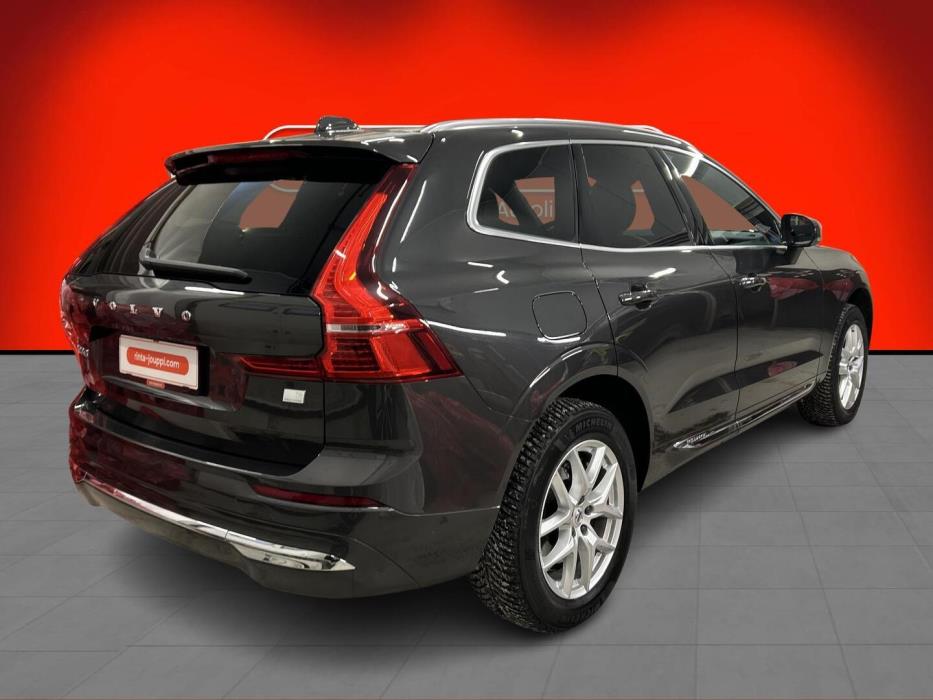 VOLVO XC60 2022
