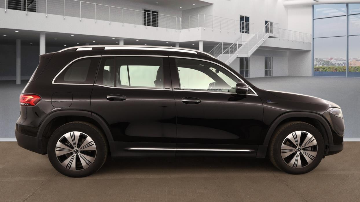 MERCEDES-BENZ EQB 2023