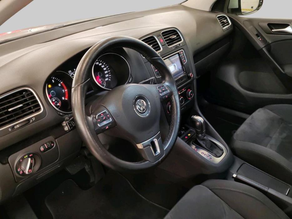 VOLKSWAGEN Golf 2011