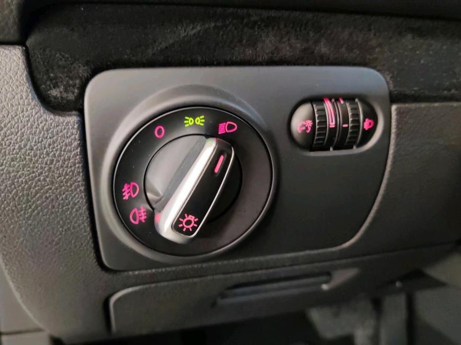 VOLKSWAGEN Golf 2011