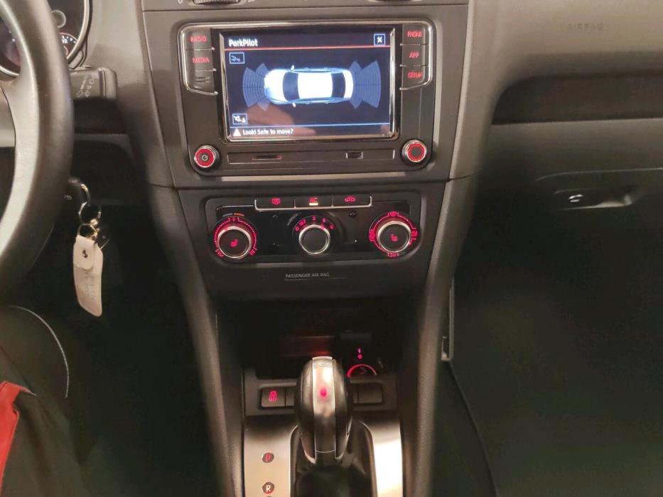 VOLKSWAGEN Golf 2011
