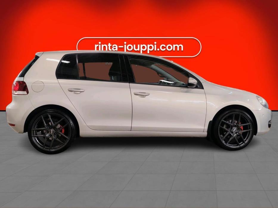 VOLKSWAGEN Golf 2011