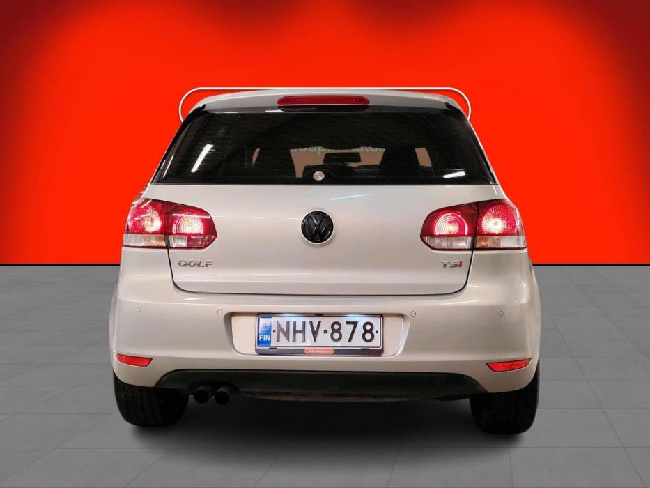 VOLKSWAGEN Golf 2011
