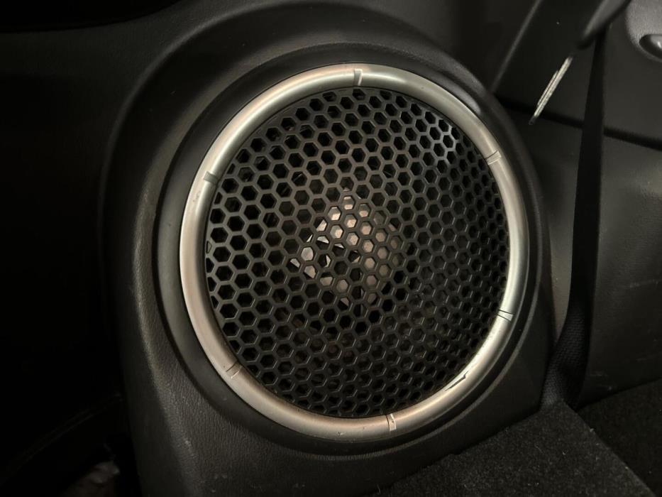 MITSUBISHI Outlander 2012