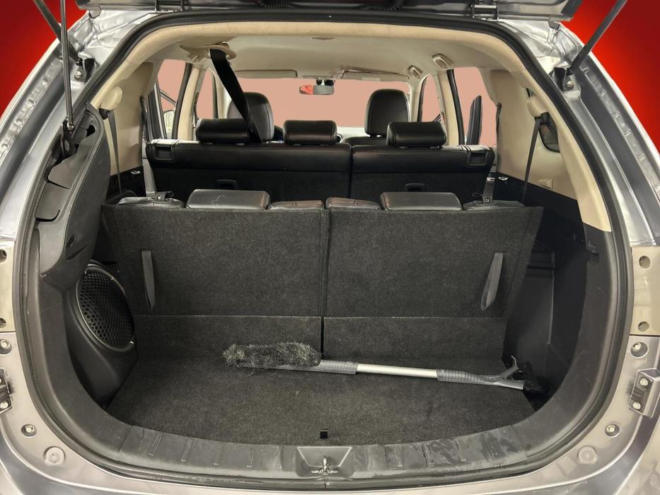 MITSUBISHI Outlander 2012