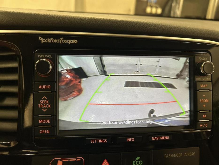 MITSUBISHI Outlander 2012