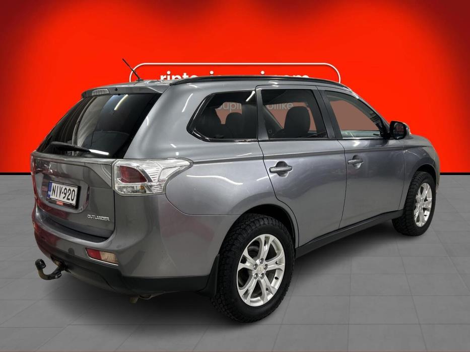 MITSUBISHI Outlander 2012