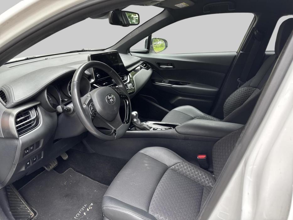 TOYOTA C-HR 2022