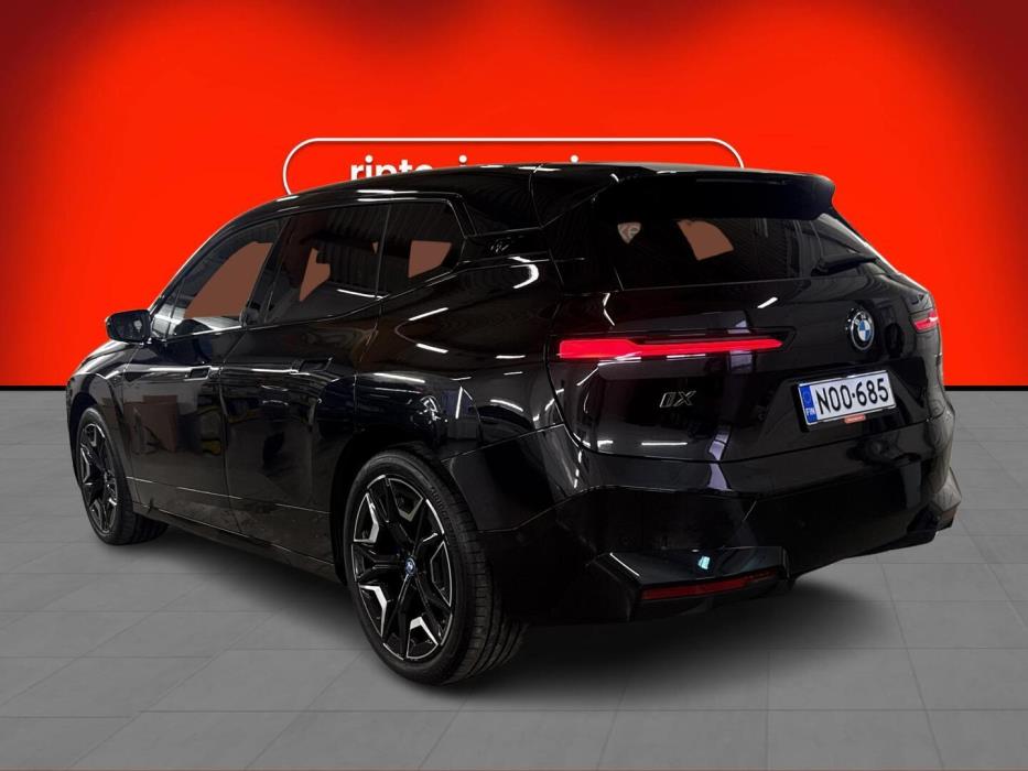 BMW IX M60 2023