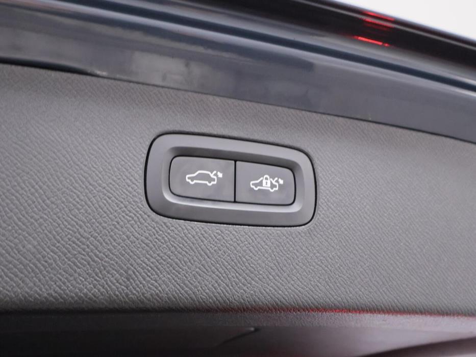 VOLVO XC90 2023