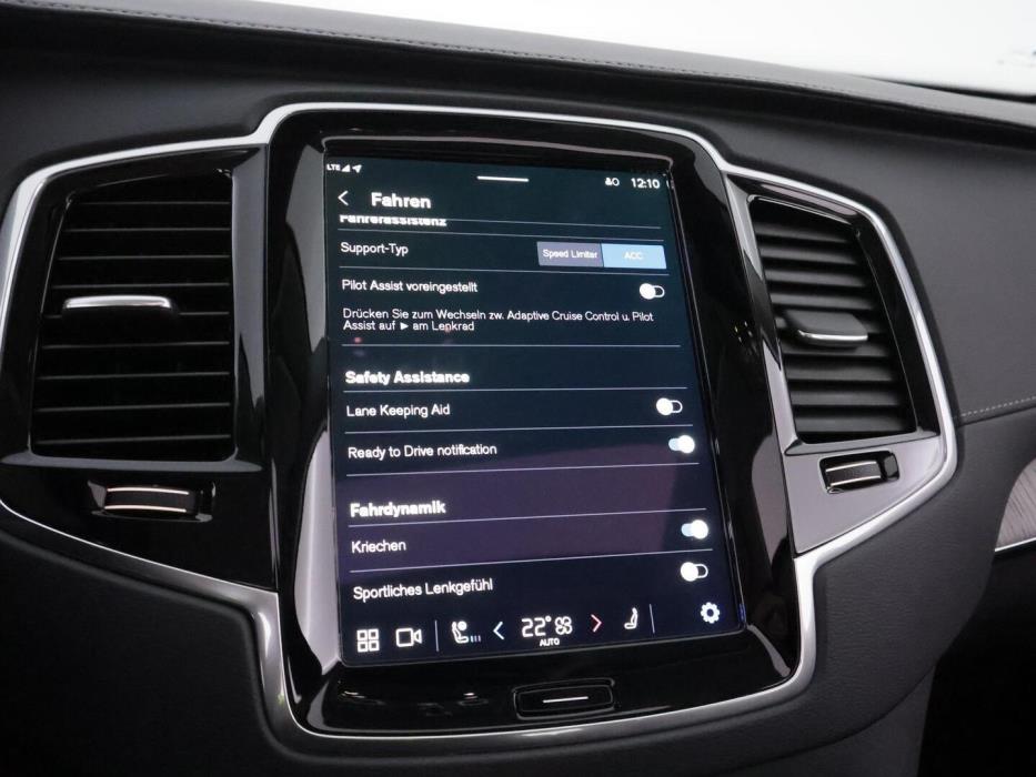 VOLVO XC90 2023