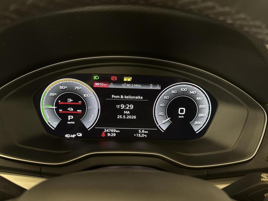 AUDI Q5 2023