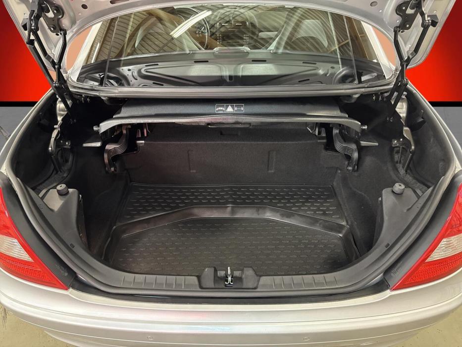MERCEDES-BENZ SLK 2004