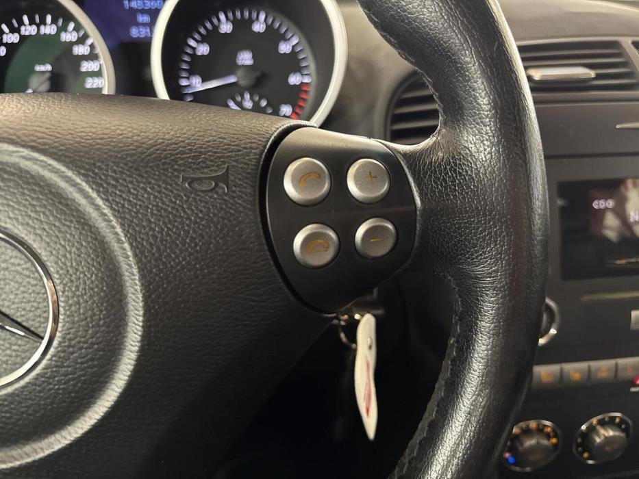 MERCEDES-BENZ SLK 2004