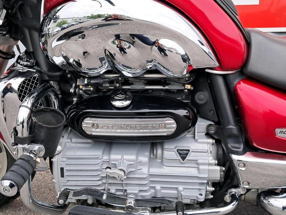 TRIUMPH ROCKET III 2006