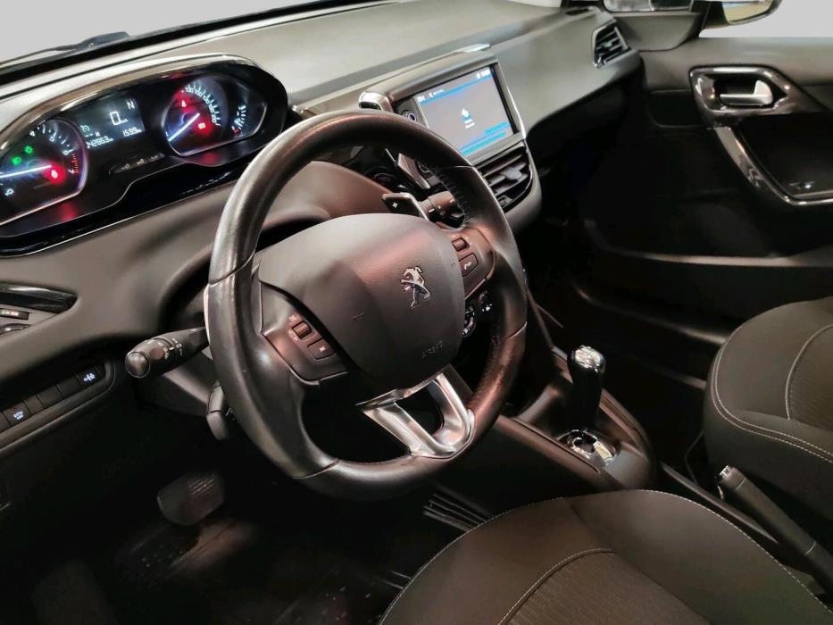 PEUGEOT 208 2018