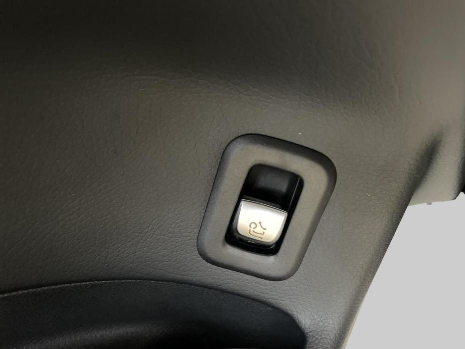 MERCEDES-BENZ GLC 2016