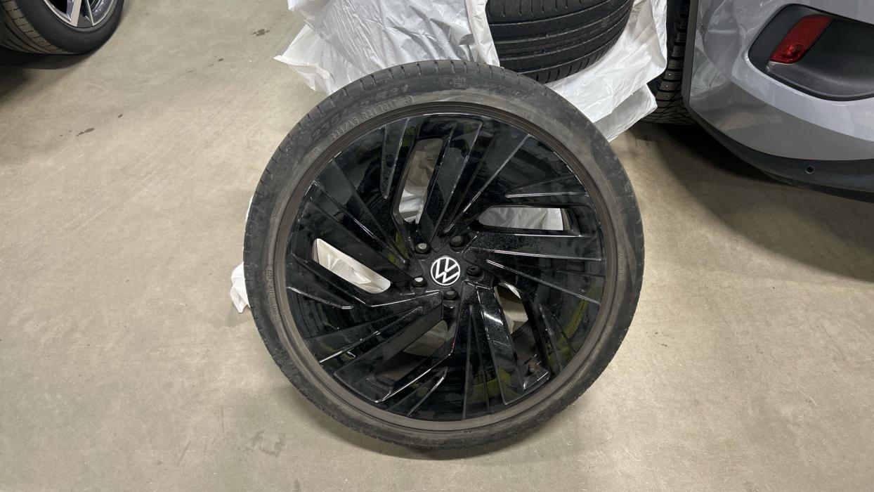 VOLKSWAGEN ID.5 2023
