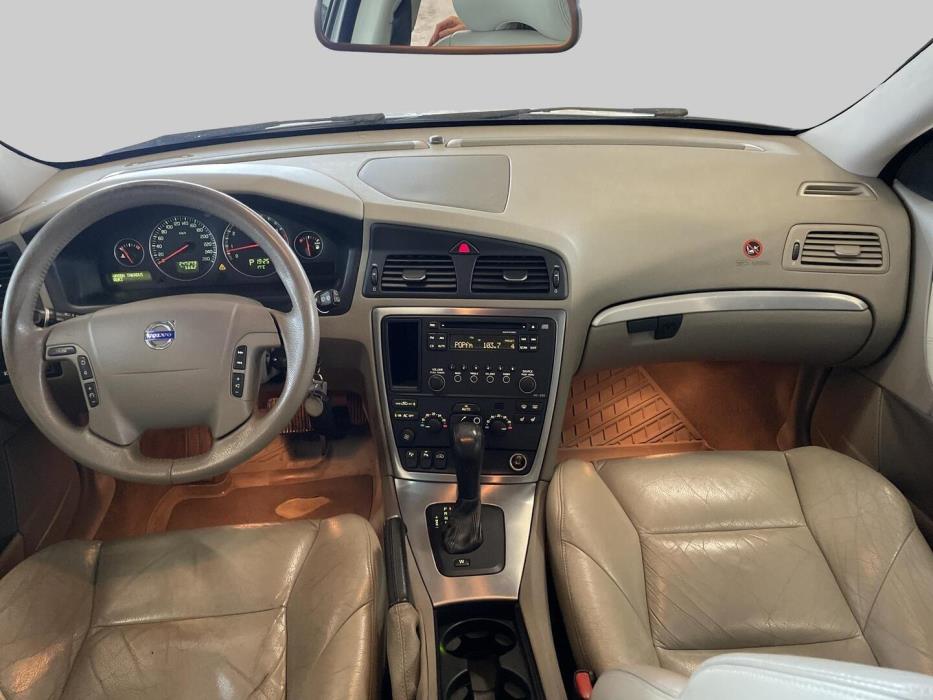 VOLVO V70 2006