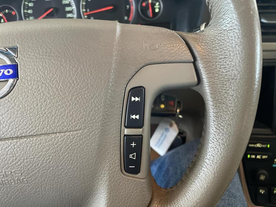 VOLVO V70 2006